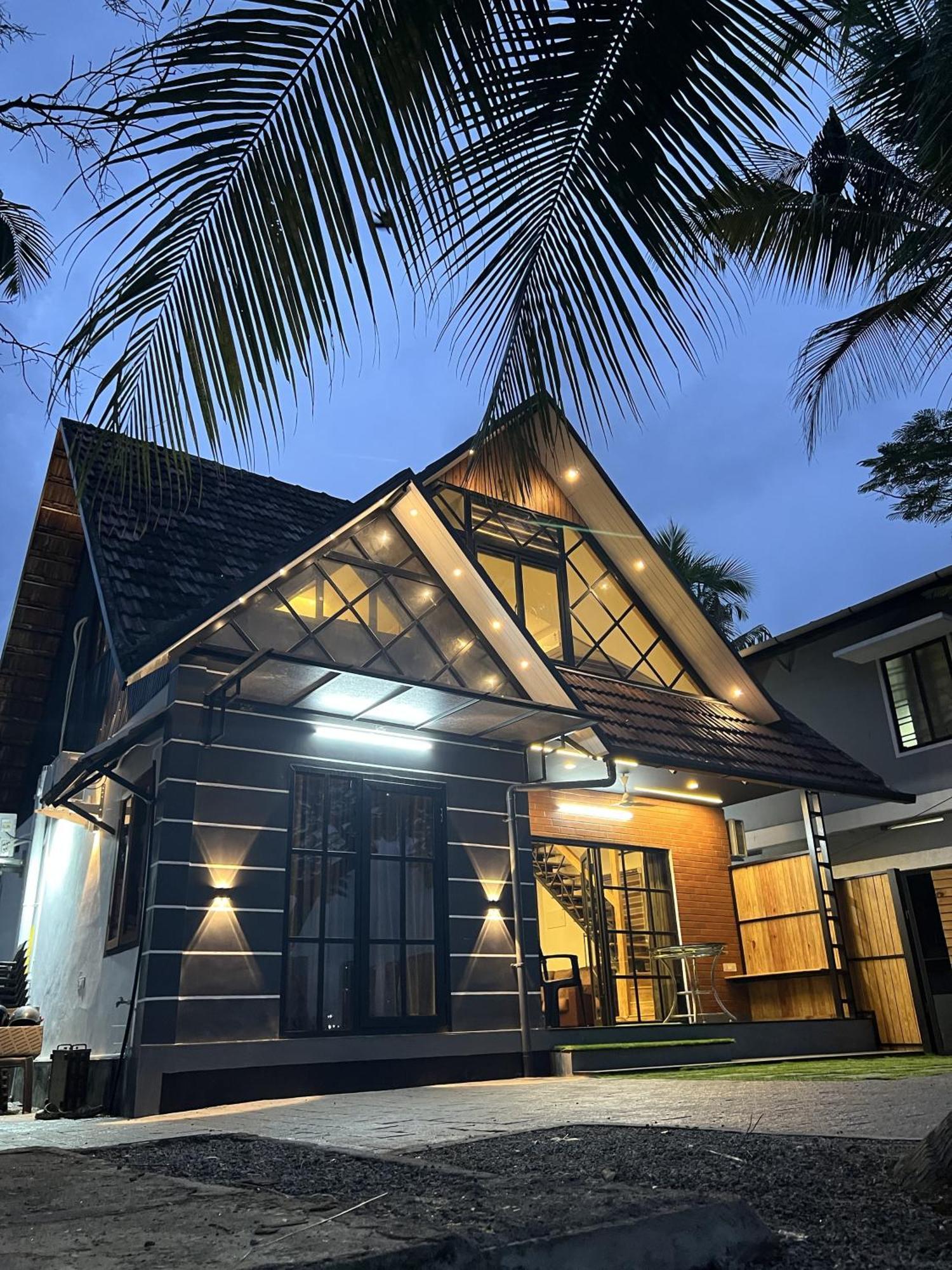 Marina Lounge Hotel Kochi Eksteriør billede